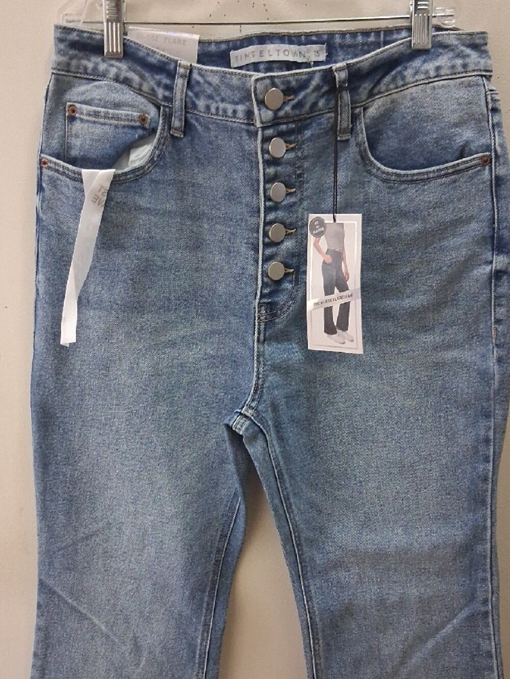 Women Rue21 Light Blue High-Rise Button-Fly Flare Jeans Size 15 - Picture 2 of 9